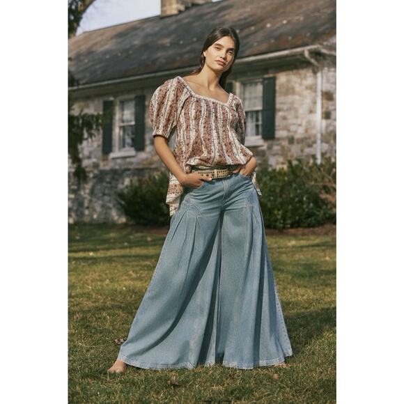 Free People Pandora Wide Flare Women’s Jeans Size 28 Gaucho Style Denim - Picture 1 of 16